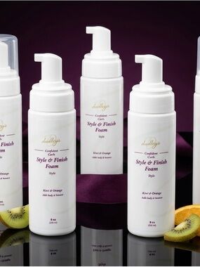Dudley’s Style & Finish Foam — White Lightweight Styling Mousse